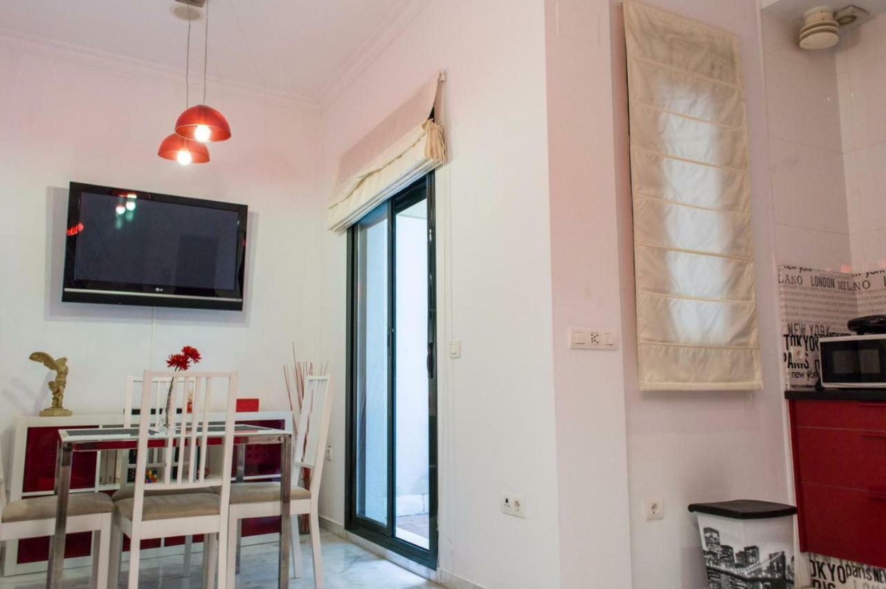 Apartamentos Rg Triana, Calle Castilla Con Patio 세비야 외부 사진